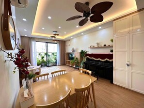 Living area - Vinhomes D'Capitale Apartment-Hani House (Cau Giay)