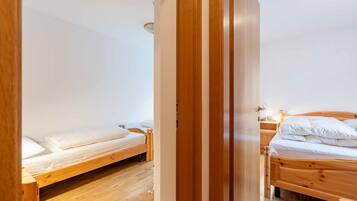 2 Schlafzimmer, Bügeleisen/Bügelbrett, WLAN