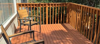 Relaxing 2-Bedroom Home with Private Deck in East Wenatchee