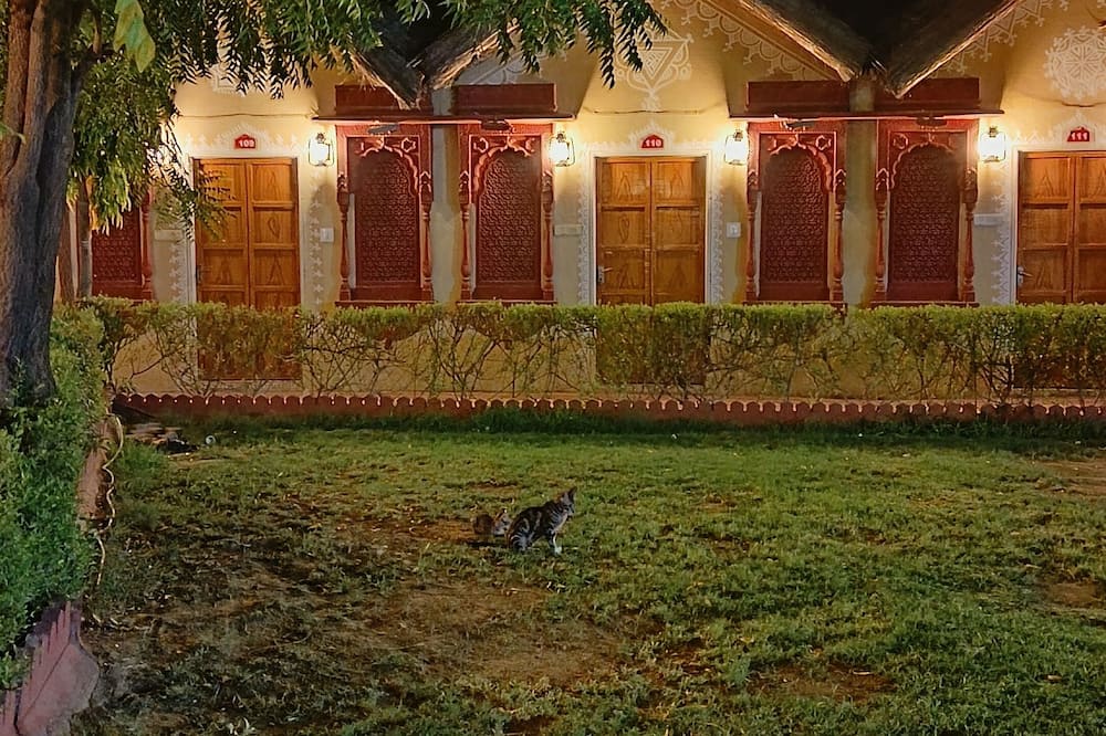 HOTEL VIJAYVARGIYA DHANI