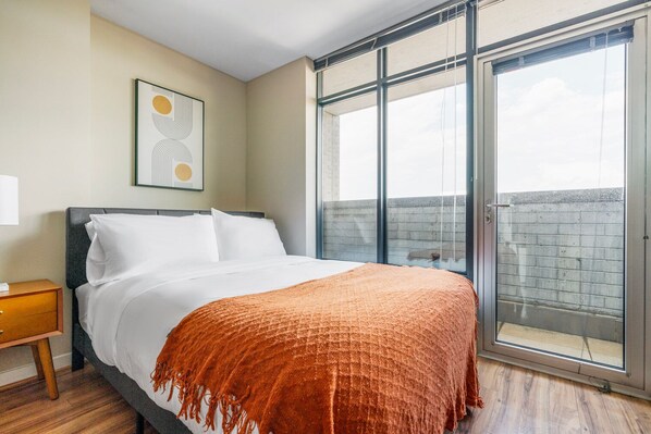 Fer et planche à repasser, Wi-Fi, draps fournis