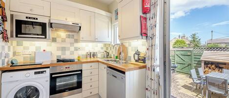 Dishwasher, highchair
