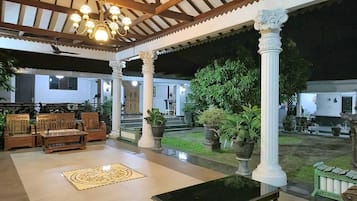 Habitación Deluxe doble | Vistas al jardín