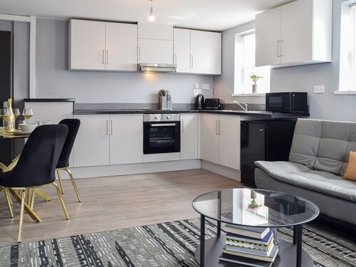 Apartment 5 - UK50139