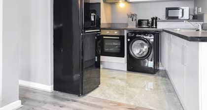 Apartment 1 - UK50135