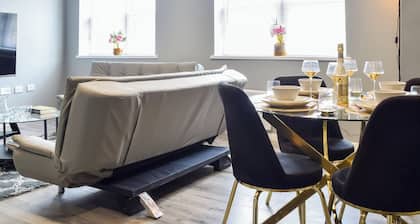 Apartment 1 - UK50135