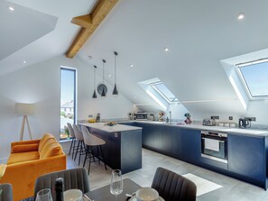 Dishwasher - Sea Skapya - UK50178 (Helston)