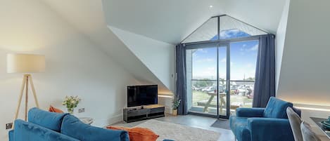 Fernseher, Kamin