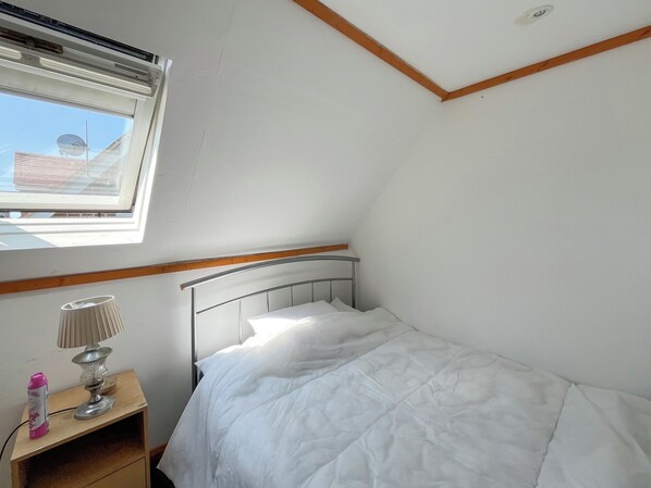 2 bedrooms, free WiFi