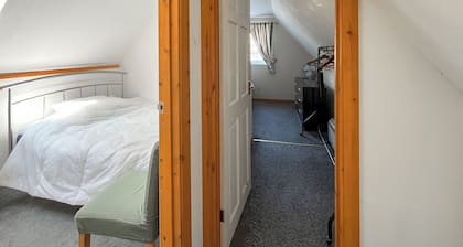 2 bedroom accommodation in Peacehaven