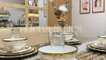 Condo, 1 Bedroom | Dining