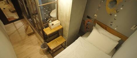 Basic Single Room, Non Smoking | Desk, laptop workspace, free WiFi