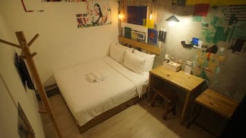 Basic Double Room | Desk, laptop workspace, free WiFi