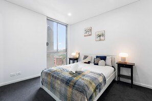 In-room safe, iron/ironing board, free WiFi, bed sheets