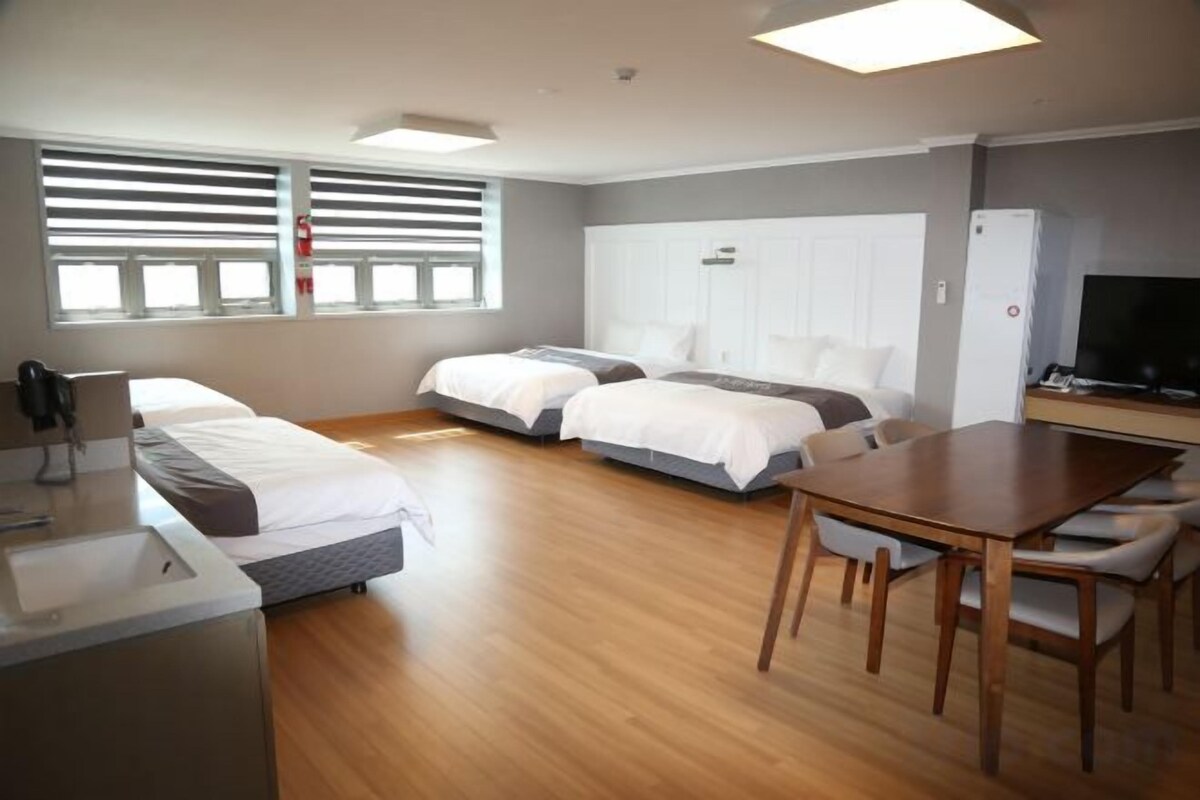 Wifi gratis y ropa de cama