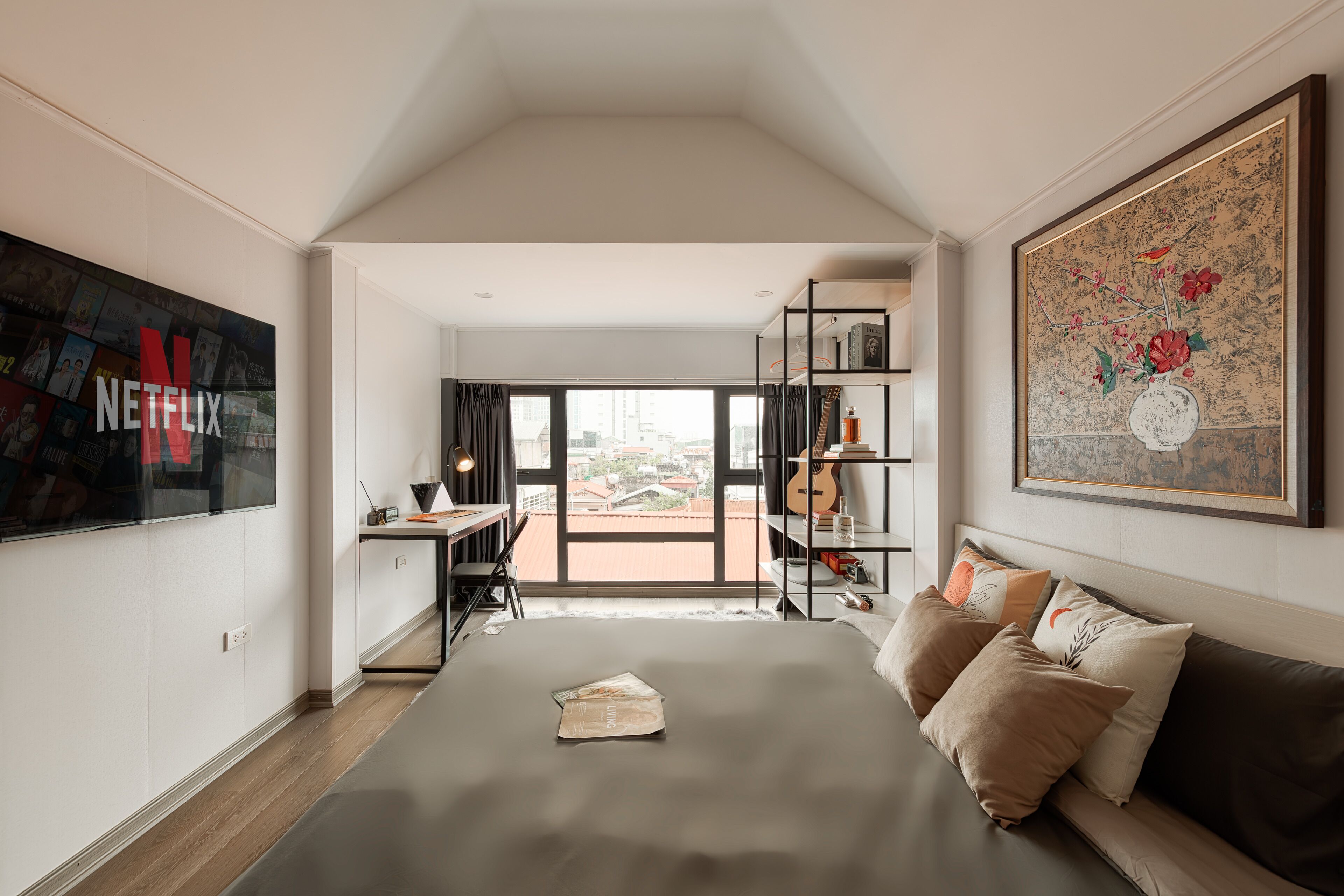 Classic Studio, Kitchenette, City View | Blackout drapes, iron/ironing board, free WiFi