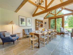 Dining - Kings Cottage South - UK49854 (Salisbury)