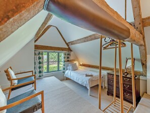 4 bedrooms, free WiFi