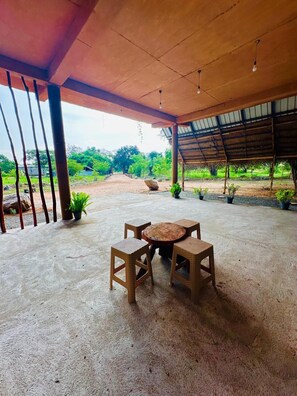 Exterior - The Wish Lake Resort (Habarana)
