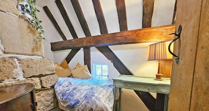 Perfect Booking | The Buttery 500 Year Old Cottage