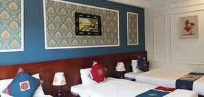 Phòng 3 Tiêu chuẩn, phòng tắm riêng, quang cảnh vườn | Bàn, truy cập Internet không dây miễn phí