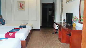 Standard Triple Room, Private Bathroom, Garden View