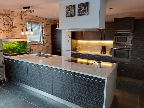 ميكروويف، فرن، غسالة أطباق