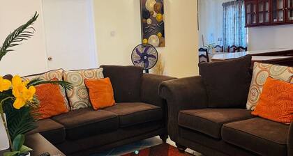 Spacious 3-bedroom apartment with WiFi, AC at amazing Castle Berry