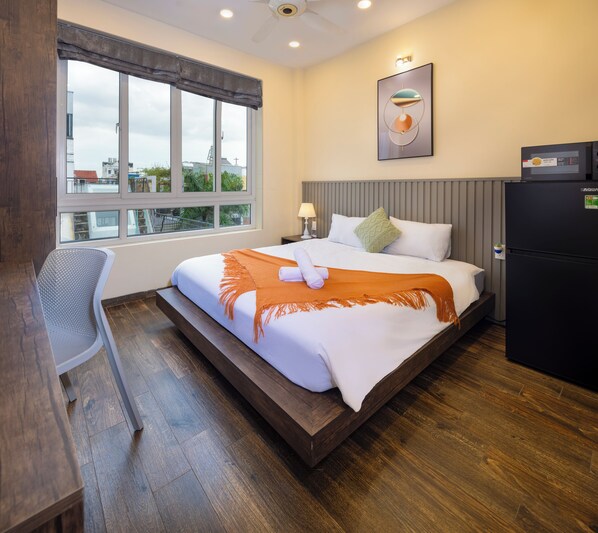 Deluxe Double Room, Balcony, City View