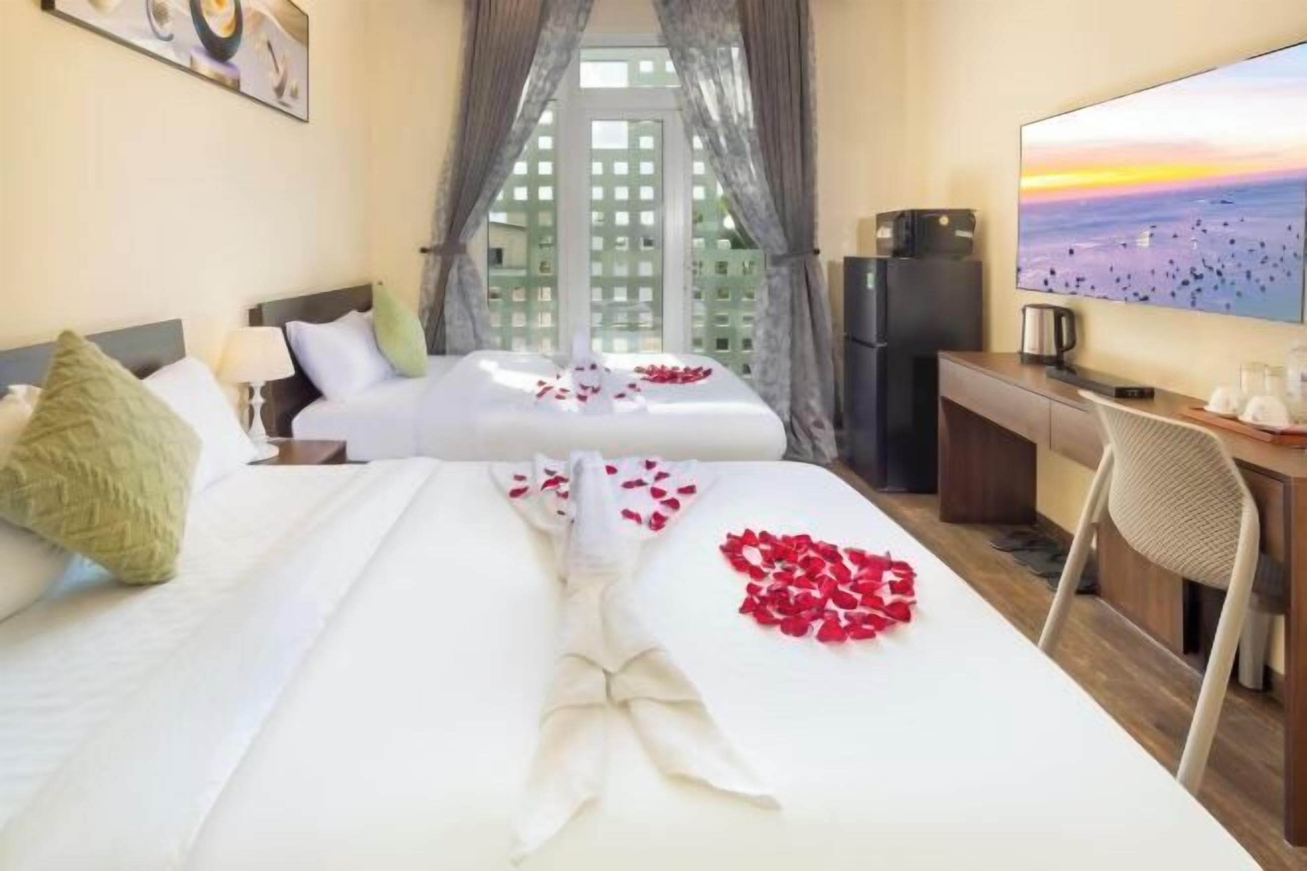 Bureau, rideaux occultants, fer et planche à repasser, Wi-Fi gratuit