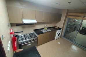 Private kitchen - Al Khor Tower Apartment (Ajman)