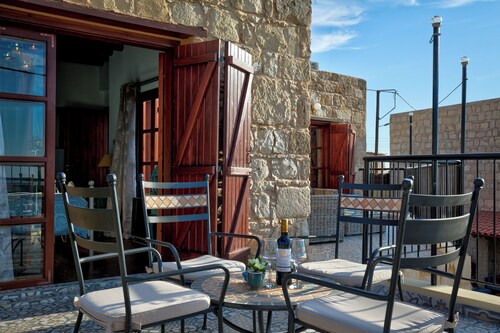 Tala Diamanti - 3 bedroom stone villa nestled in the heart of Tala village.