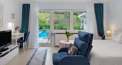 Apartment 'Pool View' with Communal Pool, Private Terrace and Wi-Fi