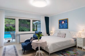 1 habitación, tabla de planchar con plancha, wifi y ropa de cama 