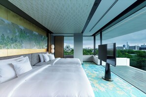 Ropa de cama de alta calidad, cubrecamas y minibar 