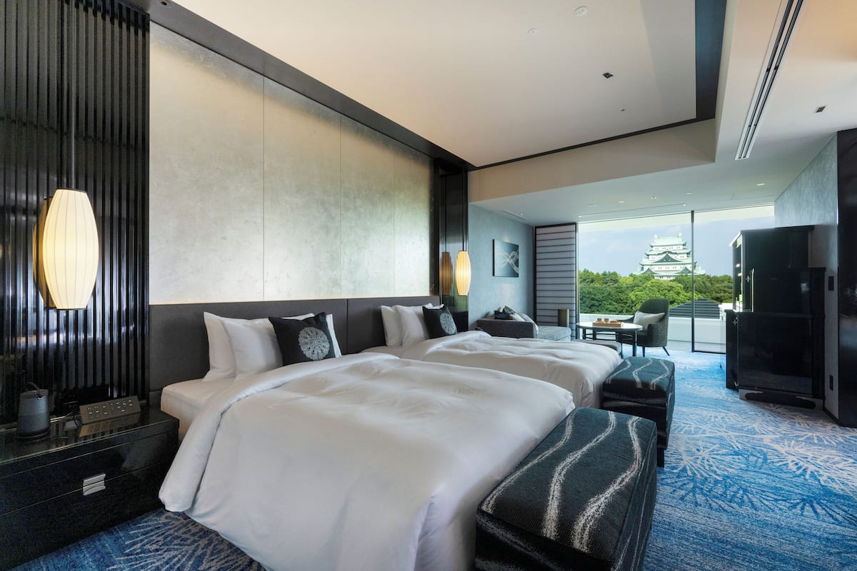 Luxury Castle View Twin, Non Smoking | Premium bedding, minibar, in-room safe, free WiFi