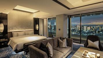 Premium bedding, minibar, in-room safe, free WiFi