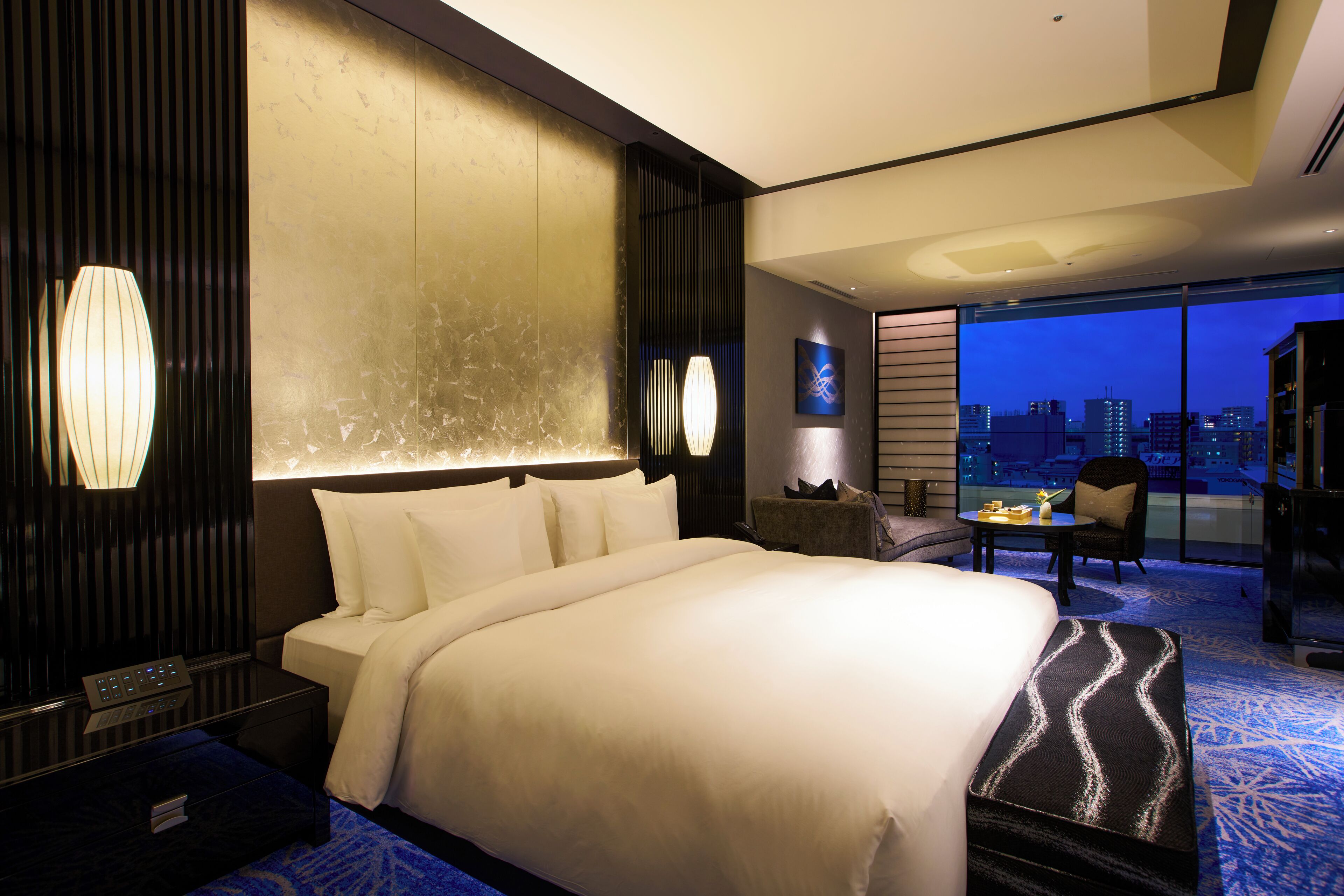 Premium bedding, down comforters, minibar, in-room safe