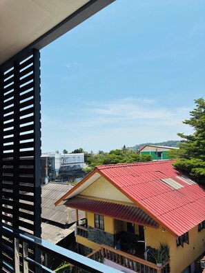 Deluxe Double Room, Mountain View | Balcony view