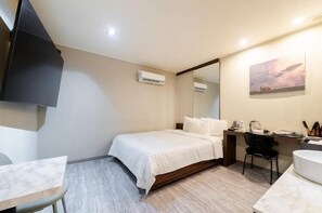 Double Room | Free WiFi