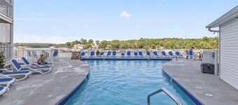 Osage Oasis @ Seascape! Amazing location & Views!