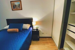 2 sovrum, strykjärn/strykbräda, wi-fi och sängkläder