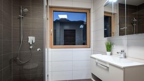 Bathroom - Family apartment in Schwaz (Schwaz)