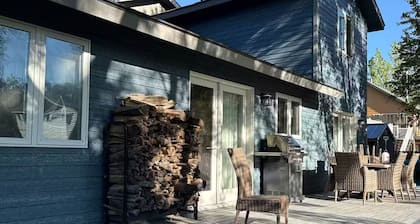 Outdoor Play or Relax Paradise Incredible Mtn View