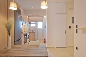 Oven, stovetop, toaster