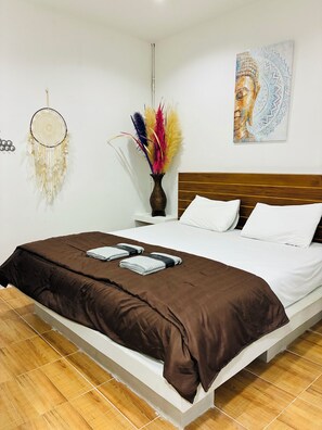Superior Double Room, City View | Desk, laptop workspace, free WiFi, bed sheets - Apartment Wat Sawang Arom 35 (Koh Samui)