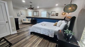 3 bedrooms, iron/ironing board, travel cot, free WiFi