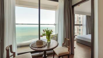 Apartment, 2 Bedrooms, Balcony, Sea View | Pillowtop beds, free minibar items, in-room safe, desk
