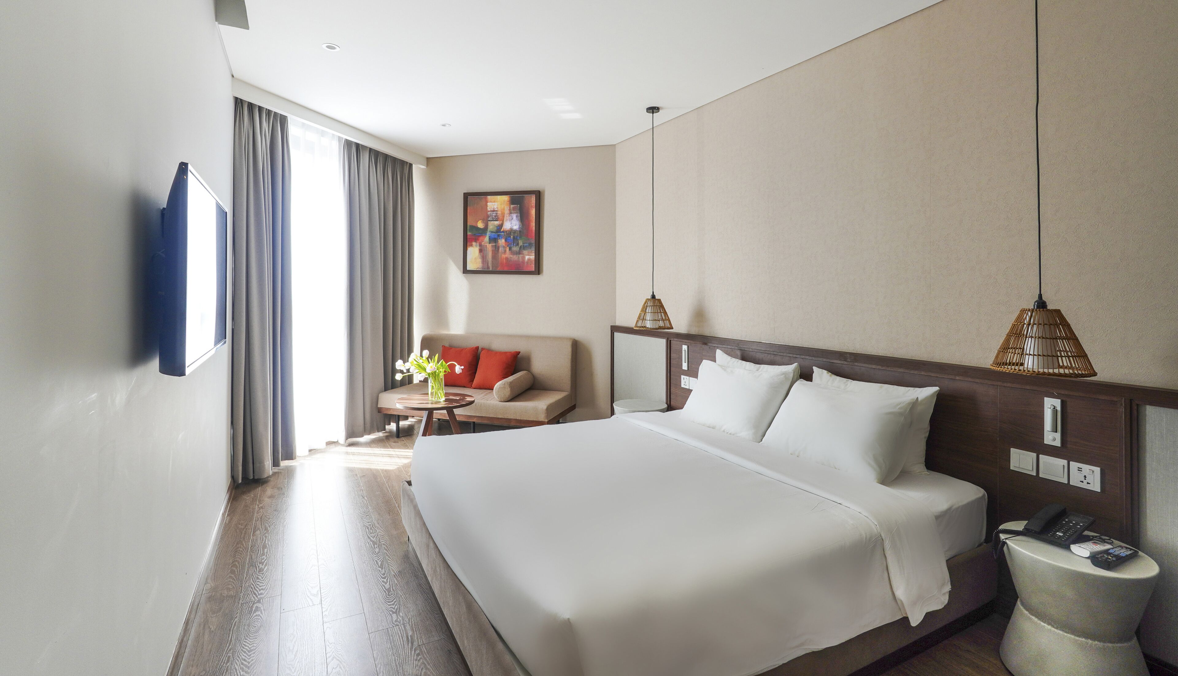 Deluxe Double Room, Sea View | Pillowtop beds, free minibar items, in-room safe, desk