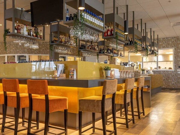 Bar (in der Unterkunft)
